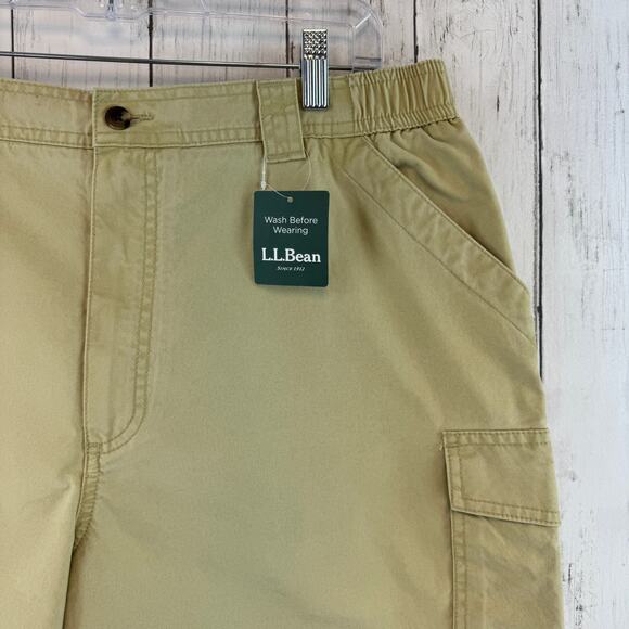 NWT L.L. Bean Khaki Tropic-Weight Cargo Shorts Comfort Waist 6" Inseam Size 38 - Picture 3 of 12